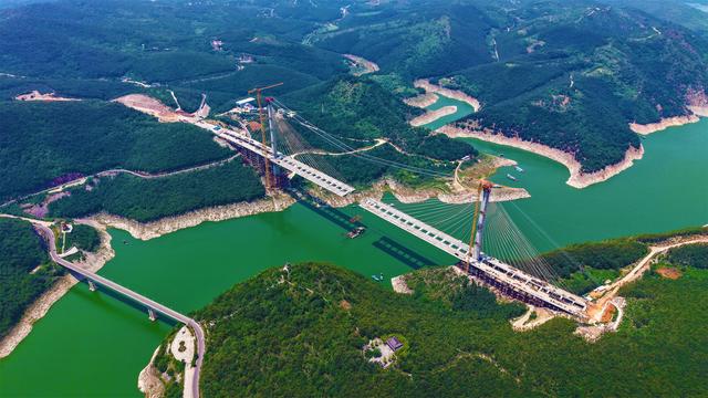 淅川县：丹江山水迎客 高速贯通三省