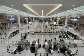 成自宜高铁通车！成都市中心26分钟直达天府机场！每天5班，票价24元图片