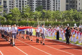 新学期 新学生 | 北京师范大学海口附属学校小学部东岸校区迎来首次开学典礼图片