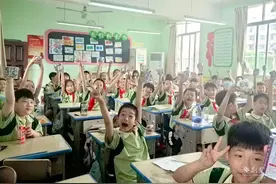 才艺闪耀点亮校园 汉正街小学欢庆“六一”图片