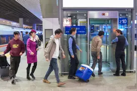 转运心脏移植供体！川渝铁路联动上演生命接力图片