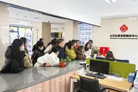 太仓市法律援助中心助力127名员工成功追讨欠薪图片