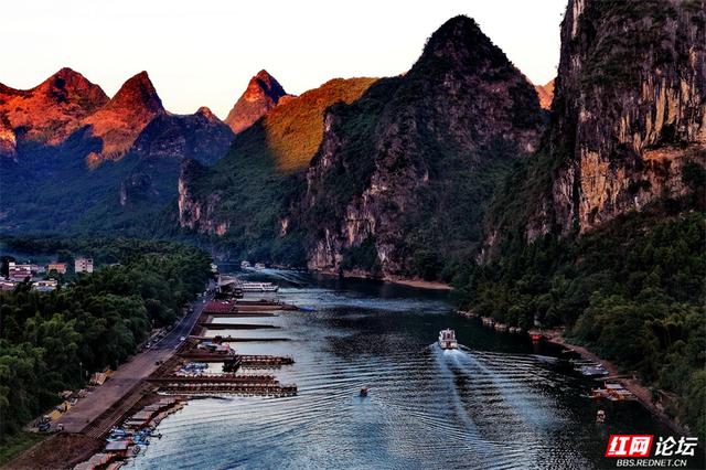 岁暖时刻丨当漓江拐过杨堤浪石村，整个桂林的山水都温柔了