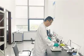 “农业硅谷”拔节生长图片