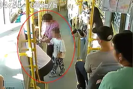 幼童手割伤血流不止，着急就医却打不到车，多亏公交司机出手相助！图片