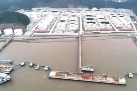 浙江宁波舟山港六横港区自在盛达3号码头主体完工图片
