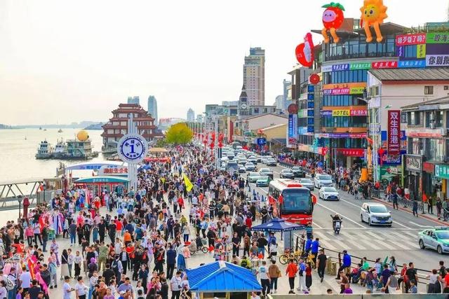 国庆节假期，辽宁迎来新一轮旅游消费热潮