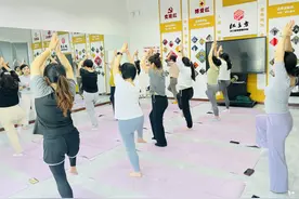 重庆渝北：回兴街道邻里共舞 情暖社区时光图片