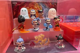 哪吒二手手办价格暴涨，原价69元的盲盒有人卖到656元！你会为吒儿“氪金”吗图片