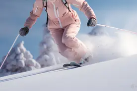 上海最大的滑雪场首迎新年：临港的六院骨科忙不忙？医生这样说……图片