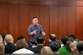 胖东来创始人称管理层已实现190天的休假，网友：怎样才能去这个公司上班图片