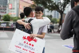 红星深度｜发病率1/8000，被夺走“性别”的卡尔曼罕见病人图片