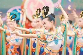 用艺术点亮孩子成长之路！龙华区书香小学开展美育成果展示活动图片