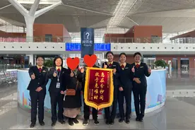 旅客突发心梗，车站工作人员用AED上演“黄金6分钟”生死救援图片