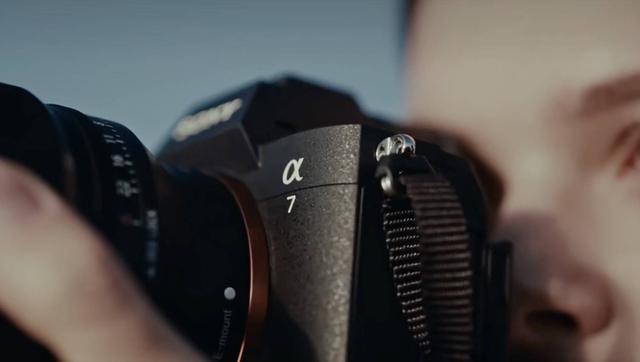 鱼和熊掌兼得？在 A7M5 身上，我看到了相机两难的和解