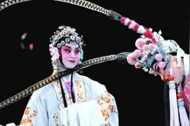 中华优秀传统文化系列谈丨美轮美奂的戏曲行头，何以浸润中国特有的审美文化图片