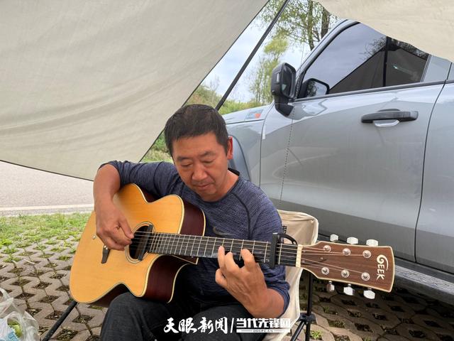 【生态保护】从“石漠坡”到绿满坡！ 草海北坡解锁生态旅游“慢”体验