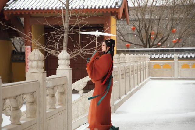 台儿庄古城的入冬六件套，暖暖的很贴心！