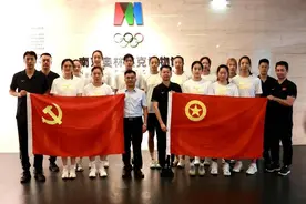 为奥运喝彩，为中国加油——江苏女排赴南京奥林匹克博物馆学习交流图片