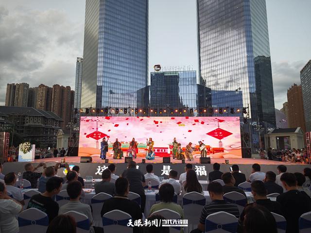 黔南清凉图鉴：福泉市长夜送山水请柬
