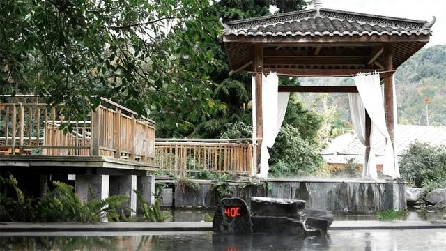 黄果树冬季免票叠加温泉康养 柏联酒店成黔中冬游新地标