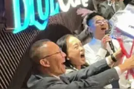 李嘉诚7折卖房 有人一口气买8套，专家：热销完全是因为“便宜”，豪宅新盘的内地买家比例最高图片
