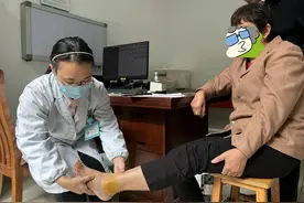 脚踝扭伤后到底要不要去医院？近期这种情况高发，医生的解答来了图片