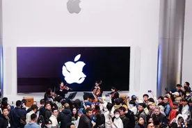 一个晚上，三场“盛宴”同时在沪揭幕，这些国际巨头看中了啥图片