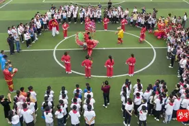 “以这样的方式迎接中秋，很有意思！” 民间花船进校园传统民俗迎中秋图片
