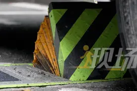 福州车主被地锁“绑架”！智慧停车位竟涉违法！图片