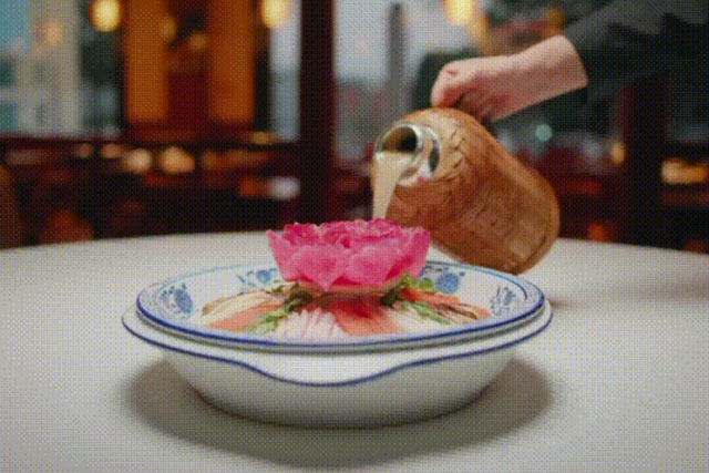 王一博与洛阳，是双向奔赴！