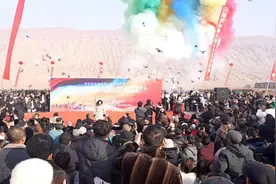 2025年吐鲁番市高昌区举办“火焰山杯”民俗文化体育邀请赛图片