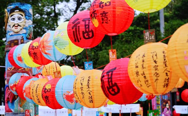 逛村糖会 品成都味｜郫都三道堰“村糖会”开幕 邀您共赴金秋“甜蜜之约”