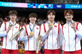 为什么奥运游泳比赛，没有“狗刨”姿势？图片