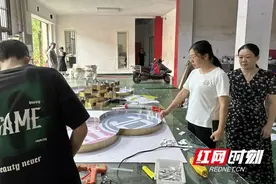 赫山区赫山街道开展生态环保民主监督图片