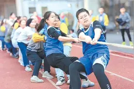 篮球、毽球、拔河……“课间十分钟”户外游戏让学生动起来图片