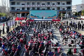 湖北省襄阳市老河口市：乡村故事会 共绘基层治理新画卷图片