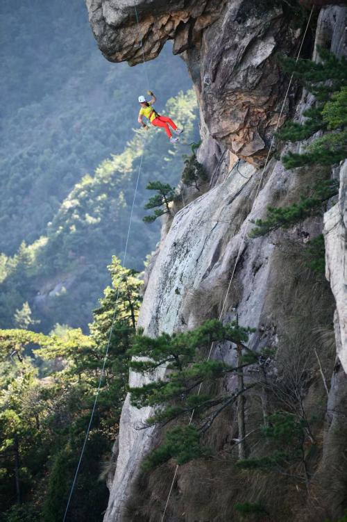 快乐牵着鼻子走！2025“龙虎天下绝”岩壁速降赛即将燃爆象鼻山！