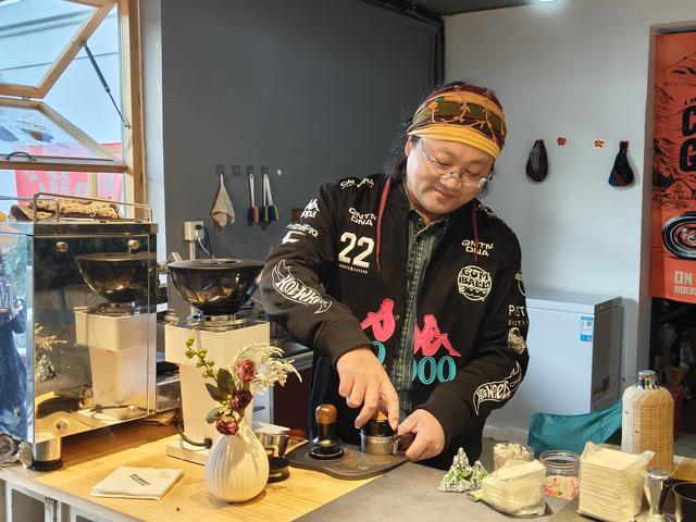 纵览·9张｜院子里的音乐人