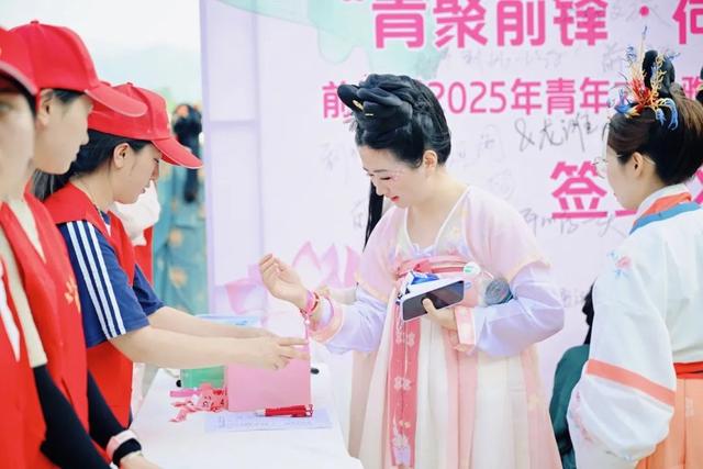 【团团严选】川渝一家亲—— 这场古风交友带你邂逅中式浪漫→
