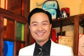 “我不是周润发‘替身’演员，我是电影人文祥”——专访《硬核老爸》出品人、总制片人文祥图片