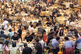 “虾十条”引爆潜江870亿虾产业 一只小龙虾如何从网红变“长红”图片