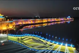 夜游古城、感受非遗 历史与现代交融之美“拉满”游客体验感图片