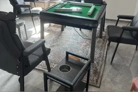 广州5人在麻将机中安装作弊设备，用手机遥控牟利！被刑拘图片