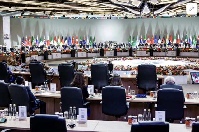 梅里·马达沙希：回望2025	，一个在危机中被治理的世界