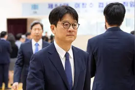 韩媒：被指先斩后奏传讯“第一夫人”后，首尔检方要求韩国大检察厅推迟相关调查图片