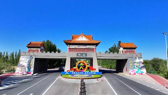 【辉煌十四五·敦煌答卷】“文旅 + 百业” 赋能增长  “十四五” 敦煌激活千年文化活力