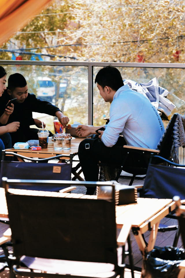 听，呼和浩特的秋天在喊你煮茶喝咖了