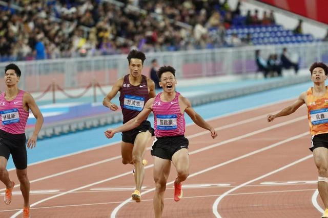 12秒81！广东选手刘景扬爆冷摘得全运女子100米栏金牌