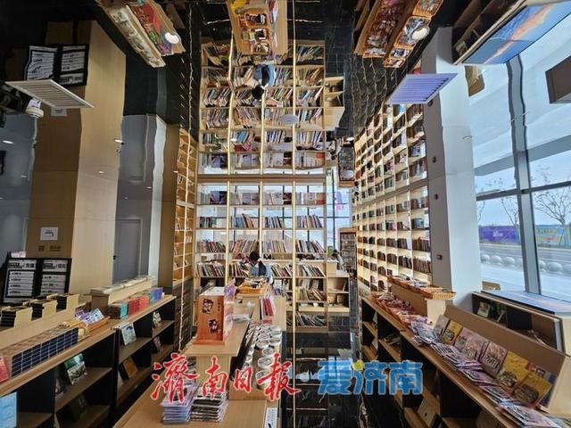 书店里的“盗梦空间”